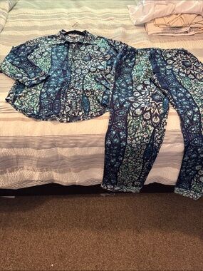 Victoria's Secret Blue & Teal Paisley Pajama Set